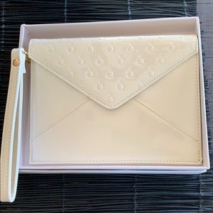 Pandora Clutch 8 x 6 inch